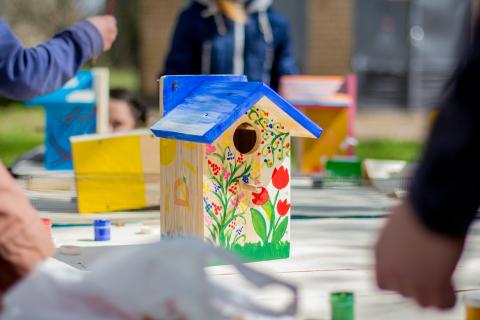 Wooden Birdhouse Decorating